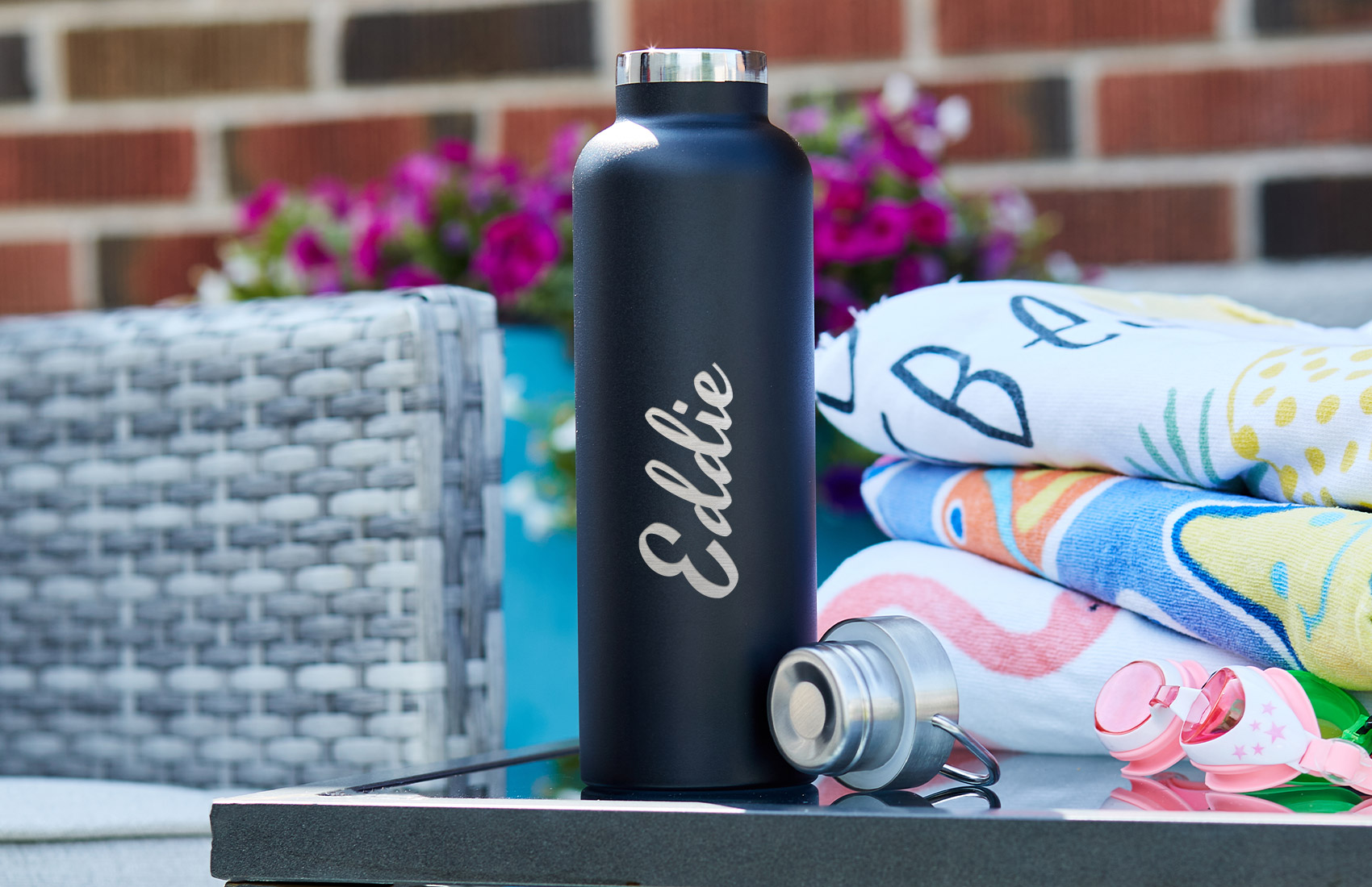 750ml Black Personalized Bottle 